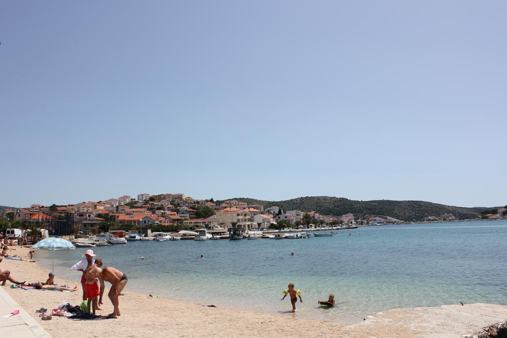Beach House Paradiso Rogoznica  Exterior photo